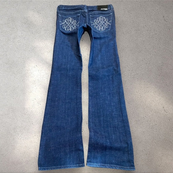 Express Jeans Low Rise Stella Bootcut Jeans - Picture 1 of 6